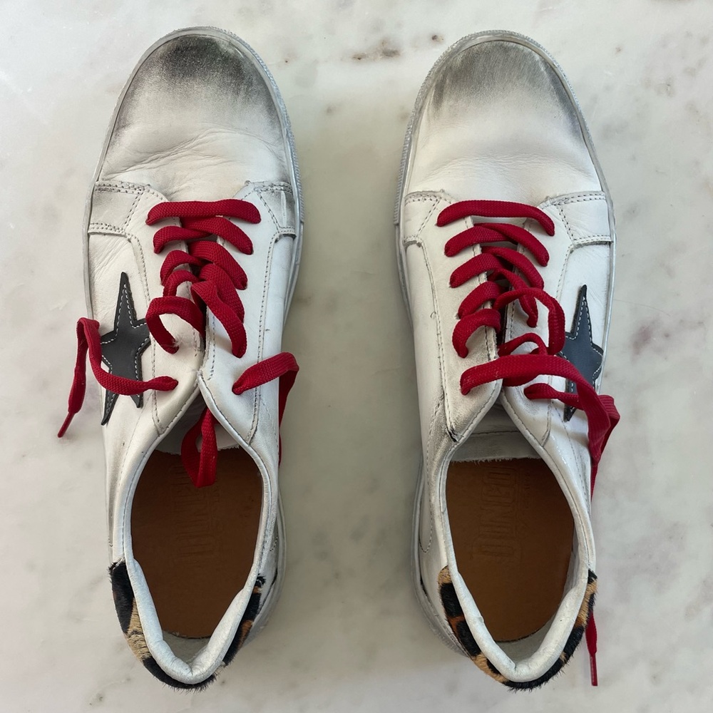 Dingo White Sneakers with Red Laces| size 8.5 M | EUC - Picture 2 of 6